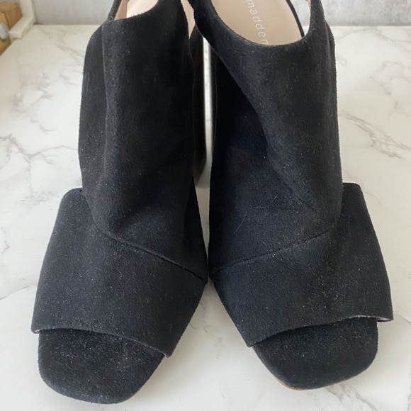 Steve Madden Girl Sandals Sz 10M Black‎ Microsuede Slingback Peep Square Toe - Picture 2 of 16